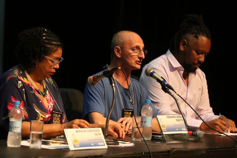 Fernando Pigotto, presidente do Conselho Nacional de Saúde(CNS), fala no painel “O Cenário dos Objetos do Desenvolvimento Sustentável (ODS) no Contexto Atual”, no Fórum Social Mundial, na Assembleia Legislativa do Rio Grande do Sul, em Porto