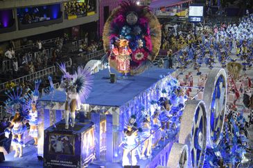 Em Cima da Hora abre os desfiles da Série Ouro do carnaval 2022 na Sapucaí